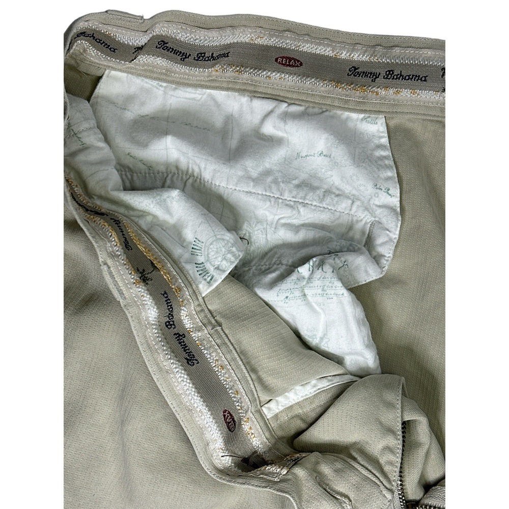 Tommy Bahama Men's 100% Silk Beige Pleated Shorts Size 34 Machine Washable*STAIN - Picture 3 of 13